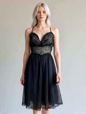 Vintage 60s Black Nylon Sweetheart Lace Bodice Négligée Sz Small